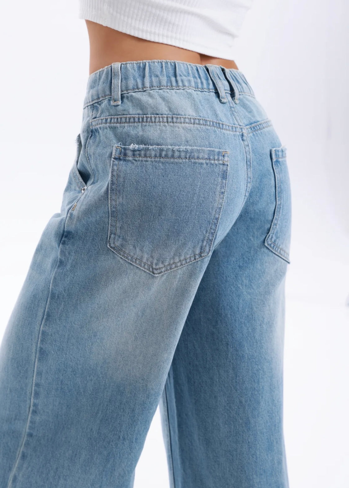 Wide-Leg Elasticated Waist Jean