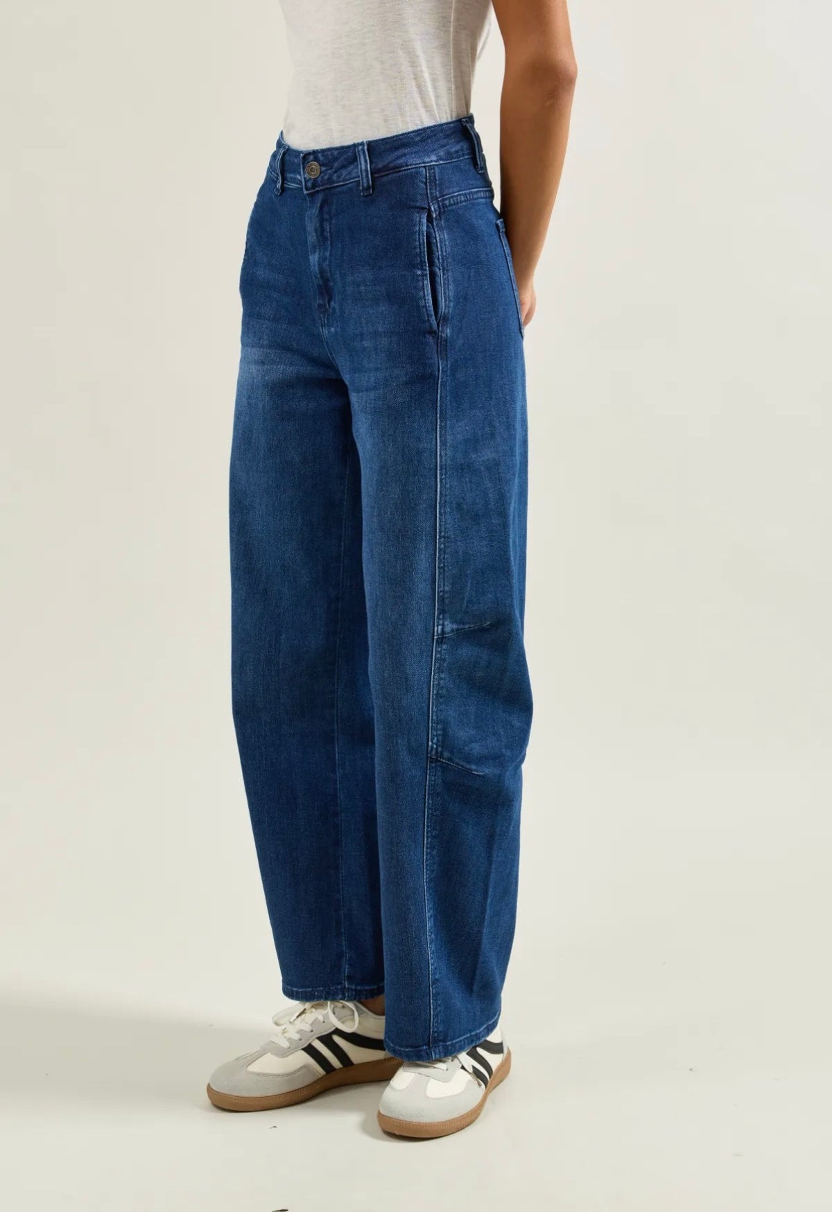 The Barrel Jean